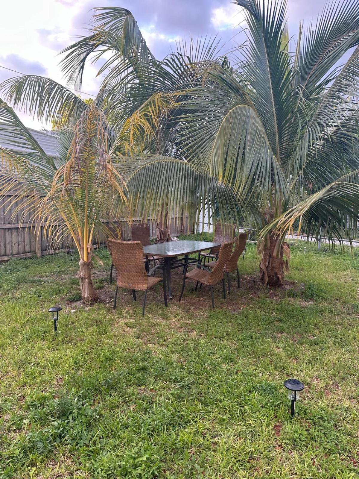 104 Mixed Shared Rooms Central, Friendly, Affordable 마이애미 외부 사진